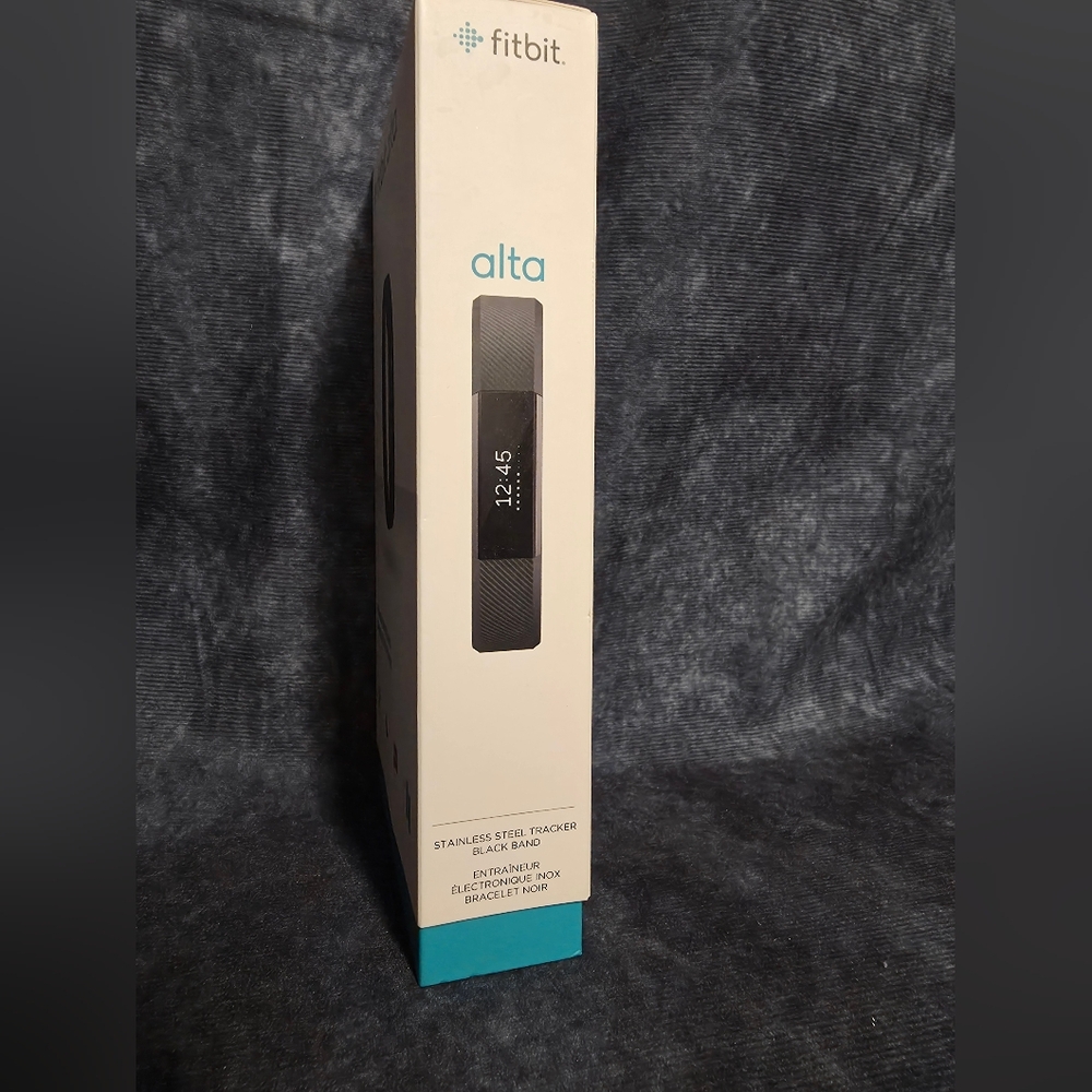 Fitbit Alta Navy Blue Fitness Wristband - Picture 4 of 11